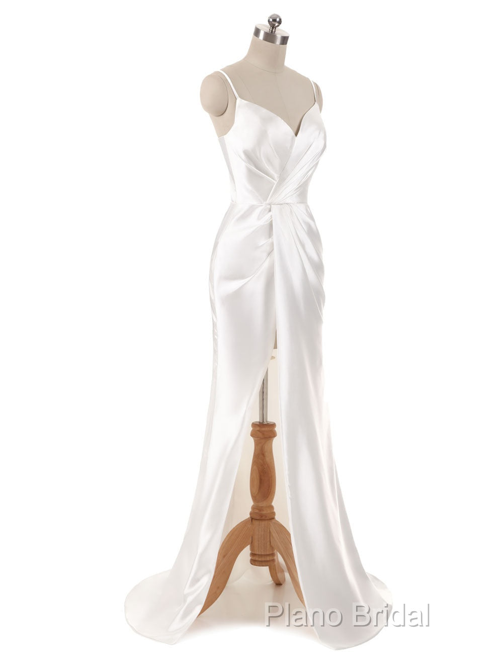 Gorgeous Beach Wedding Dresses Mermaid Sleeveless Formal Dresses V Neck Straps Split Ivory Bridal Gown With Court Train