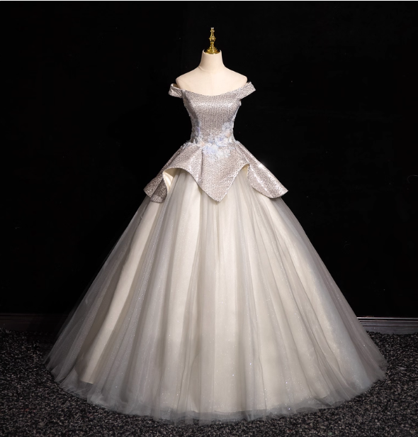 Gorgeous Court Silver-White One-Shoulder Sequin Tulle Long Ball Gown Prom Dresses Sweet 16 Dresses