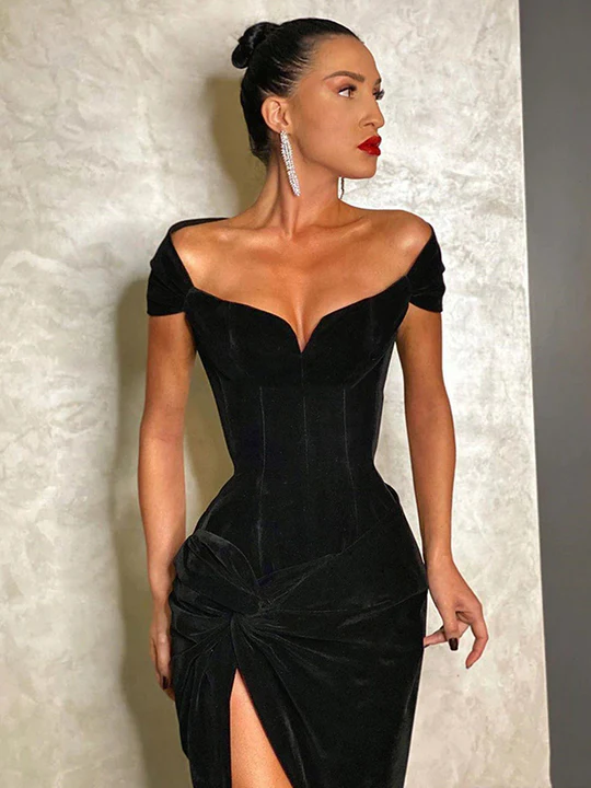 Gorgeous High Split Black Formal Prom Dresses Secondary image