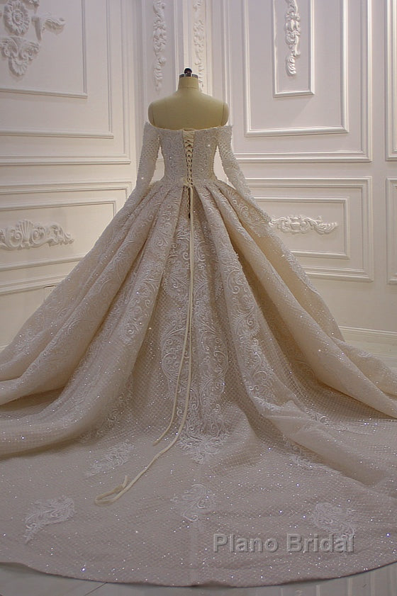 Gorgeous Long Sleeve Off the Shoulder Appliques Lace Ball Gown Wedding Dress