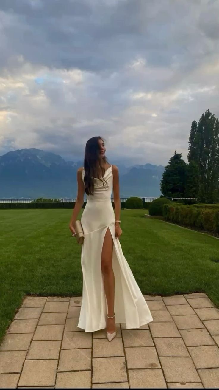 Gorgeous Mermaid Spaghetti Straps Floor-Length White Slit Formal Evening Dresses Formal Prom Dresses