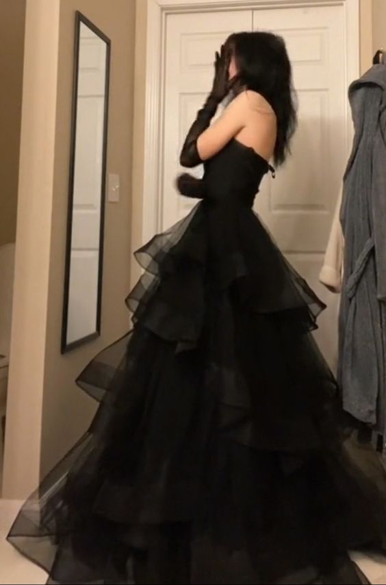 Princess A Line Sweetheart Neck Black Tiered Tulle Long Formal Prom Dresses Formal Evening Dresses