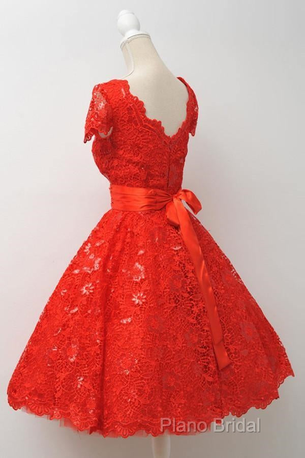 Gorgeous Scalloped-Edge Knee-Length Red Lace Homecoming Dresses With Sash