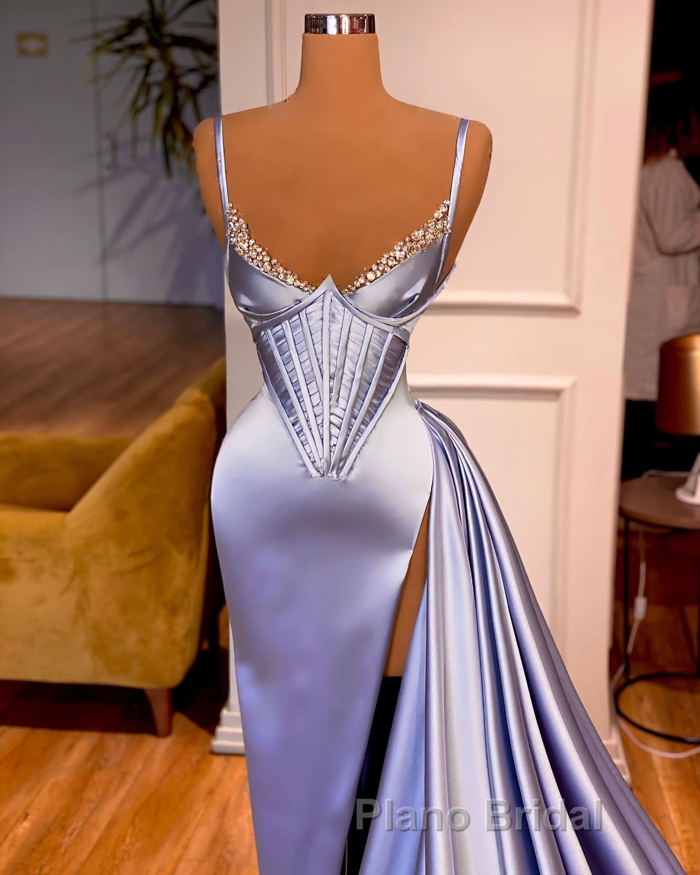 Gorgeous Split Front Sleeveless V-neck Spaghetti Strap Formal Prom Dress Secondary image