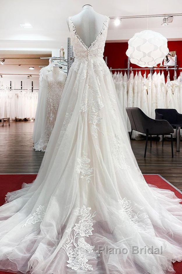Graceful Long A-line Tulle V Neck Lace Open Back Wedding Dresses Secondary image
