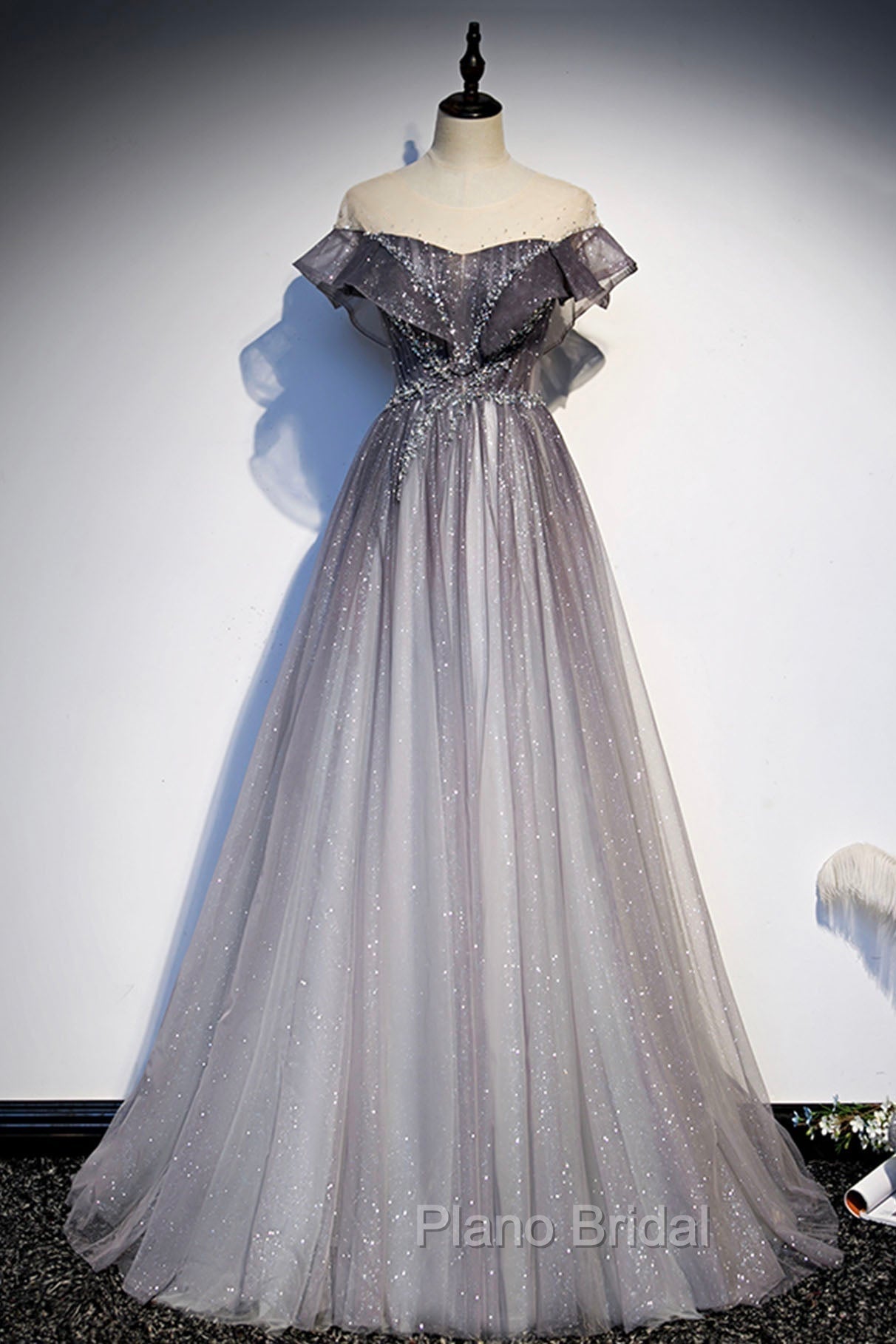 Gray Scoop Neckline Tulle Long Formal Dresses, A-Line Evening Graduation Dresses Main image