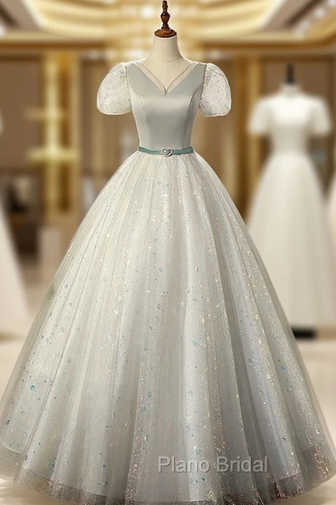 Gray Tulle Sequins Short Sleeve V-neck Quinceanera Dresses Main image