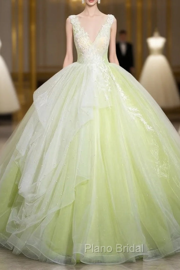 Green Deep V-neck Lace Quinceanera Dresses