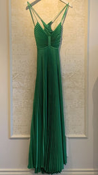 Green Long Pleated Formal Prom Formal Evening Dresses