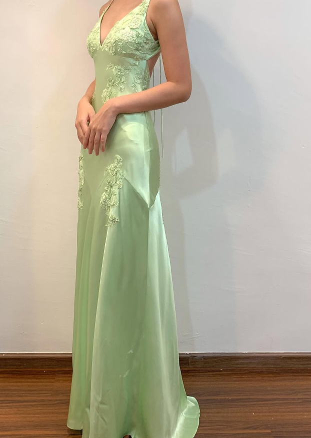 Green Mermaid V Neck Appliques Satin Open Back Long Formal Prom Dresses Outfits Secondary image