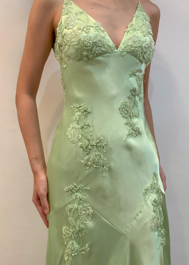 Green Mermaid V Neck Appliques Satin Open Back Long Formal Prom Dresses Outfits