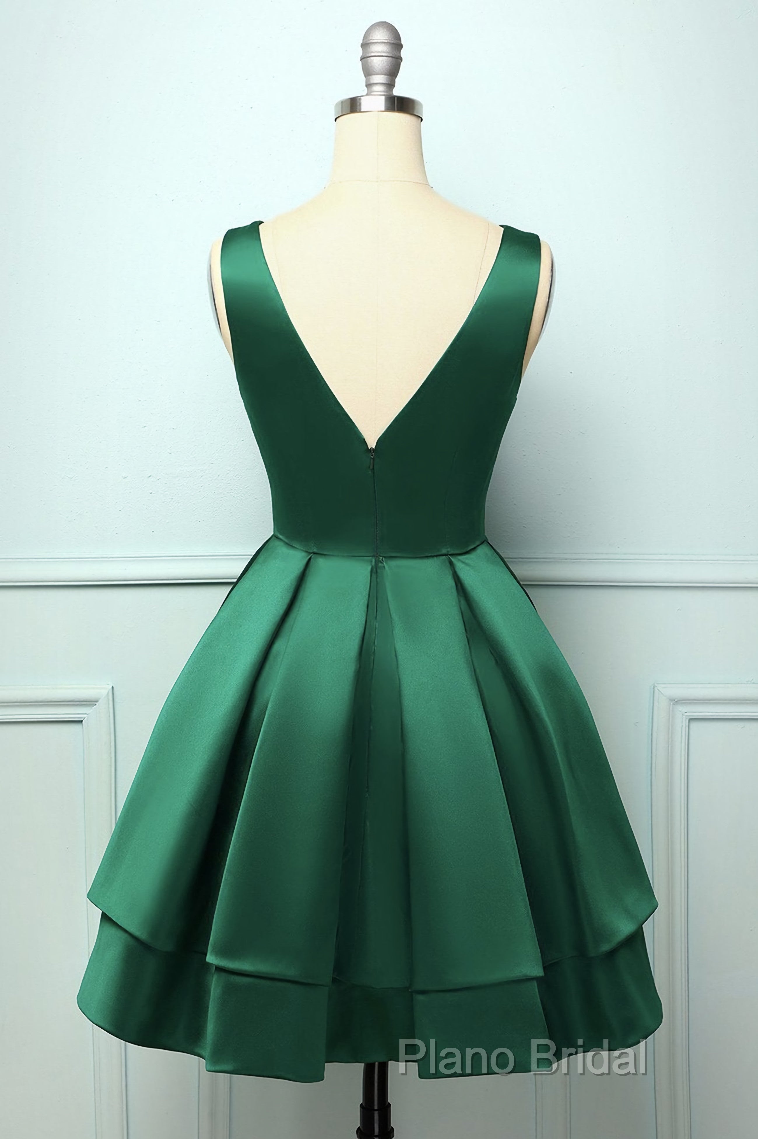 Green Satin Short Homecoming Dresses Secondary image