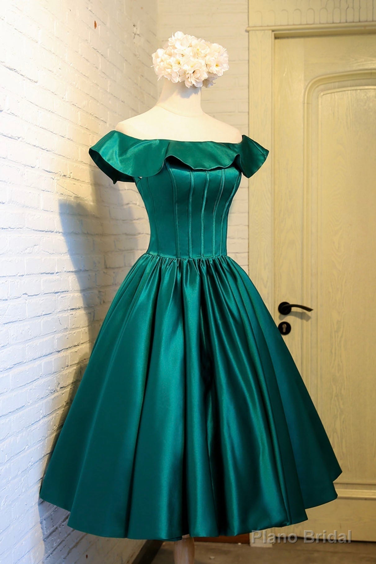 Green Satin Short Homecoming Dress, Cute Off the Shoulder Knee Length Prom Dress