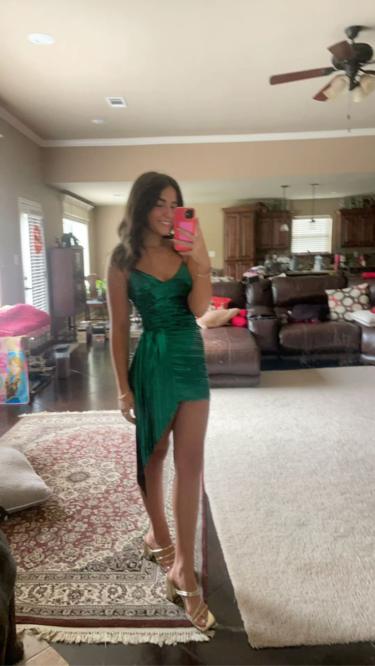 Green Sheath Short Homecoming Dresses Main image