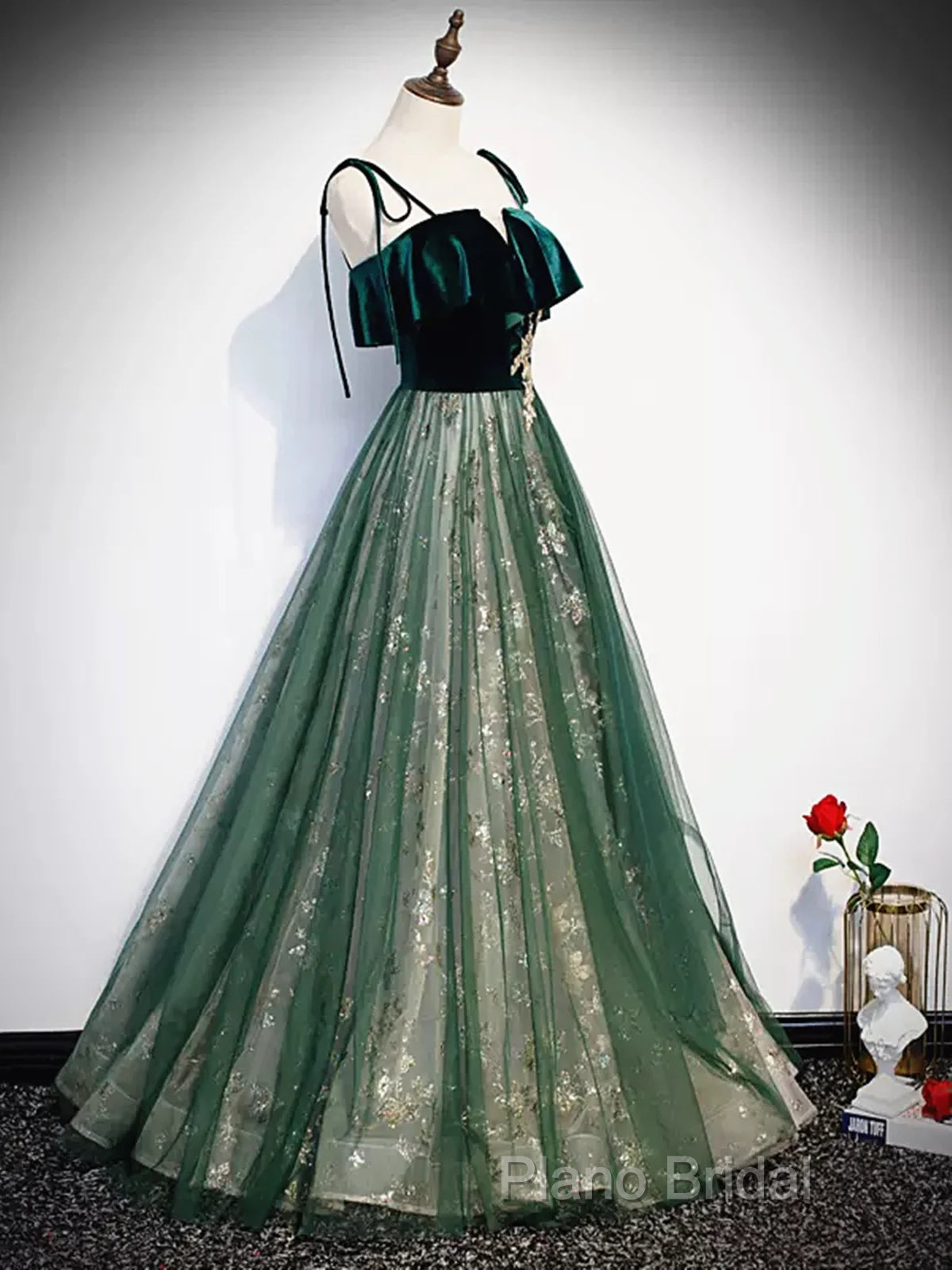 Green Straps Velvet Long Lace Formal Prom Dresses Secondary image