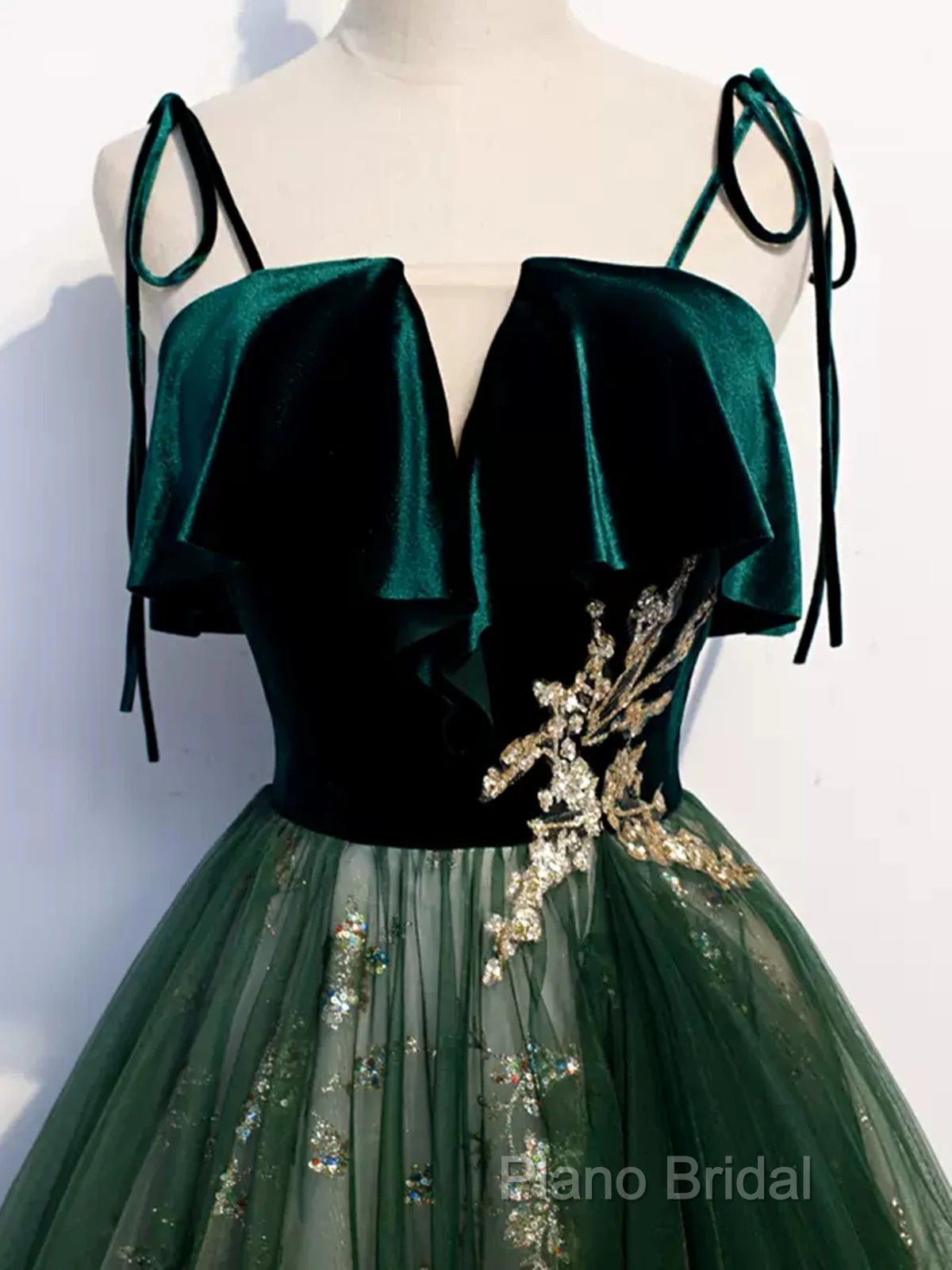 Green Straps Velvet Long Lace Formal Prom Dresses