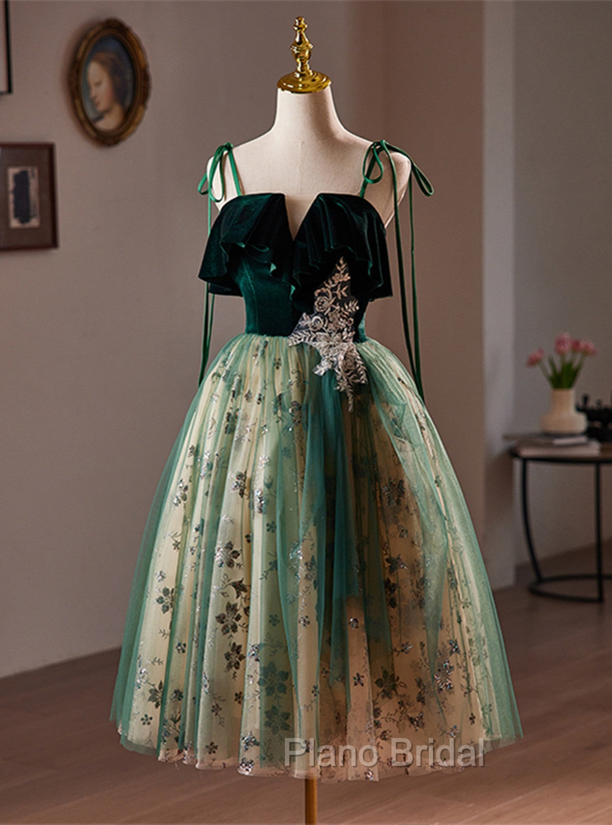 Green Tulle Knee Length Straps Homecoming Dresses, Green Homecoming Dresses