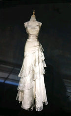 Green/Champagne Vintage Elegant Long Lace Ruffle Formal Prom Dresses Formal Evening Dresses