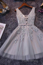 Grey Lace-up Tulle Short Homecoming Dresses with Lace Appliques