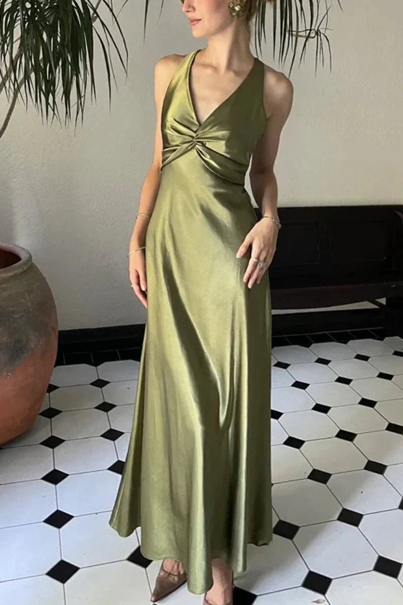 Halter V-Neck Formal Prom Dresses Pleated Satin Sleeveless Long Formal Prom Party Dresses