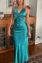 Halter V-Neck Formal Prom Dresses Pleated Satin Sleeveless Long Formal Prom Party Dresses