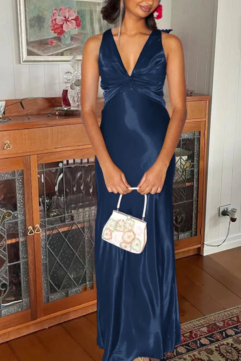 Halter V-Neck Formal Prom Dresses Pleated Satin Sleeveless Long Formal Prom Party Dresses