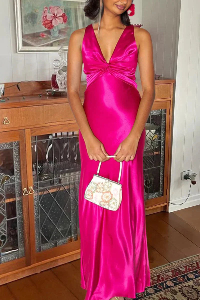 Halter V-Neck Formal Prom Dresses Pleated Satin Sleeveless Long Formal Prom Party Dresses