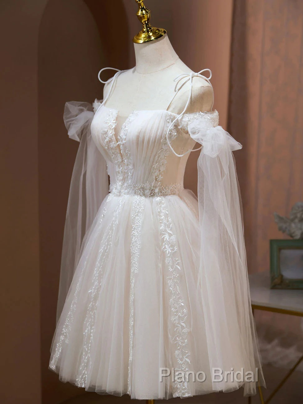 Ivory Tulle Knee Length With Lace Short Formal Prom Dresses, Cute Ivory Party Dresses