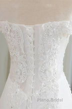 Lace Off-The-Shoulder Trumpet Long Wedding Dresses