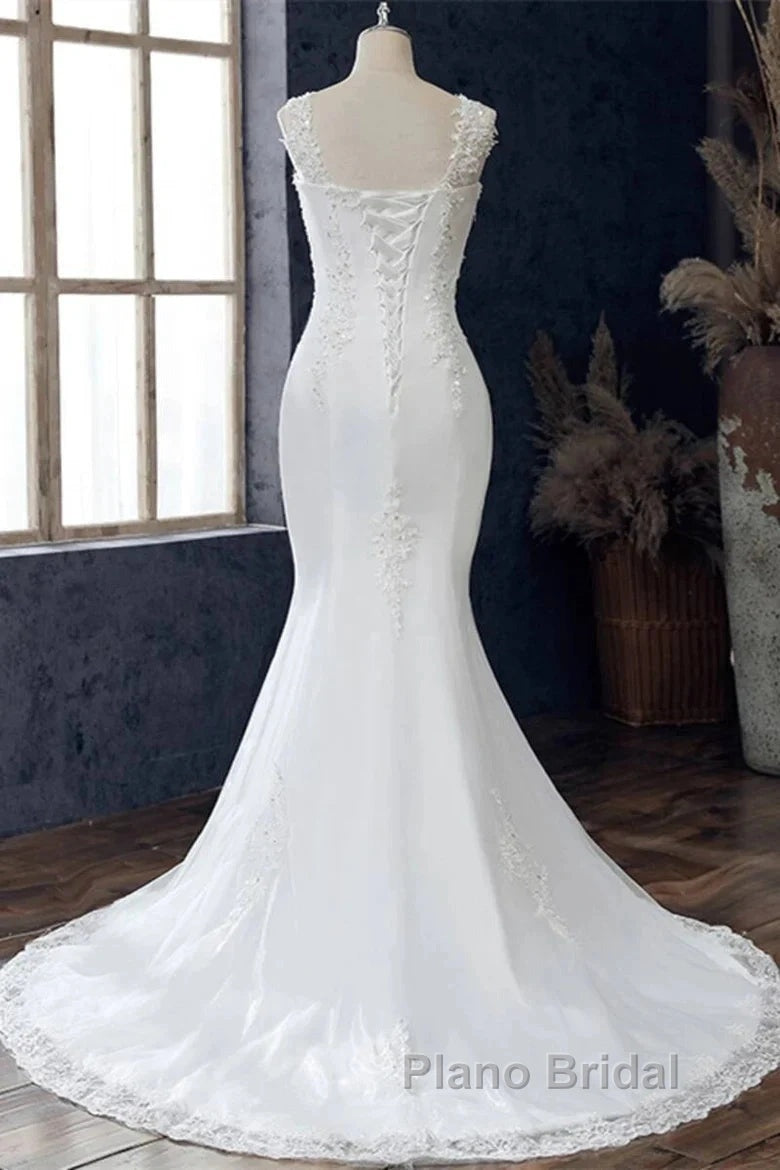 Lace Round Neck Sleeveless Trumpet Wedding Dresses Secondary image