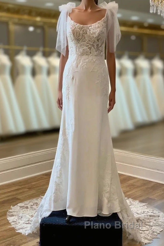 Lace Scoop Neck Backless Mermaid Long Wedding Gown Main image