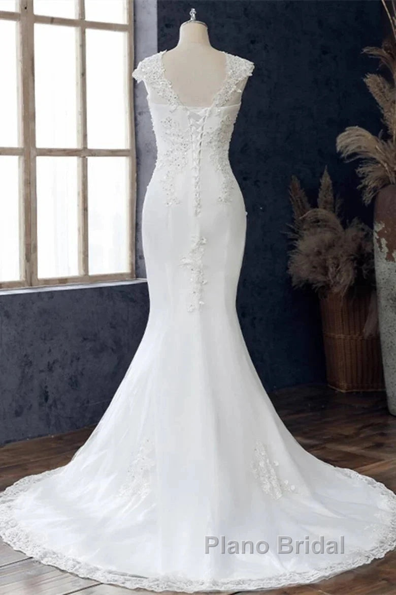Lace V-Neck Cap Sleeve Trumpet Wedding Dresses Secondary image