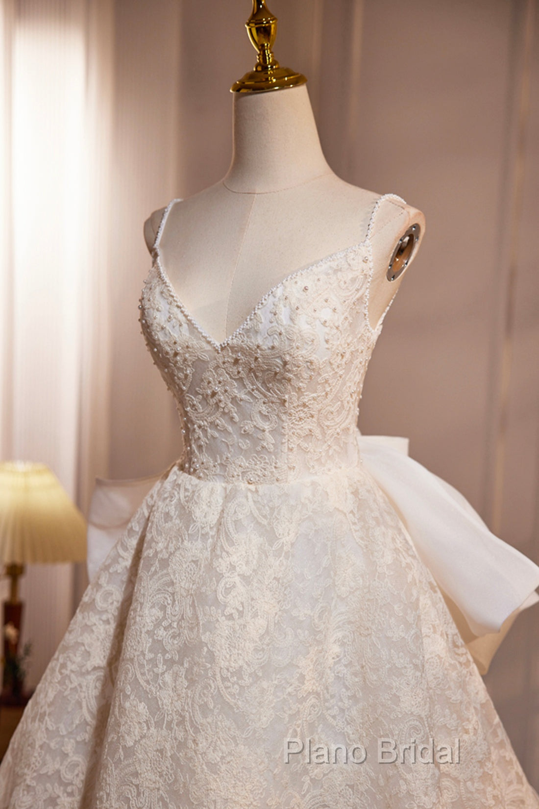 Light Champagne V-Neck Lace Long Formal Prom Dresses, A-Line Spaghetti Straps Backless Party Dresses With Bow