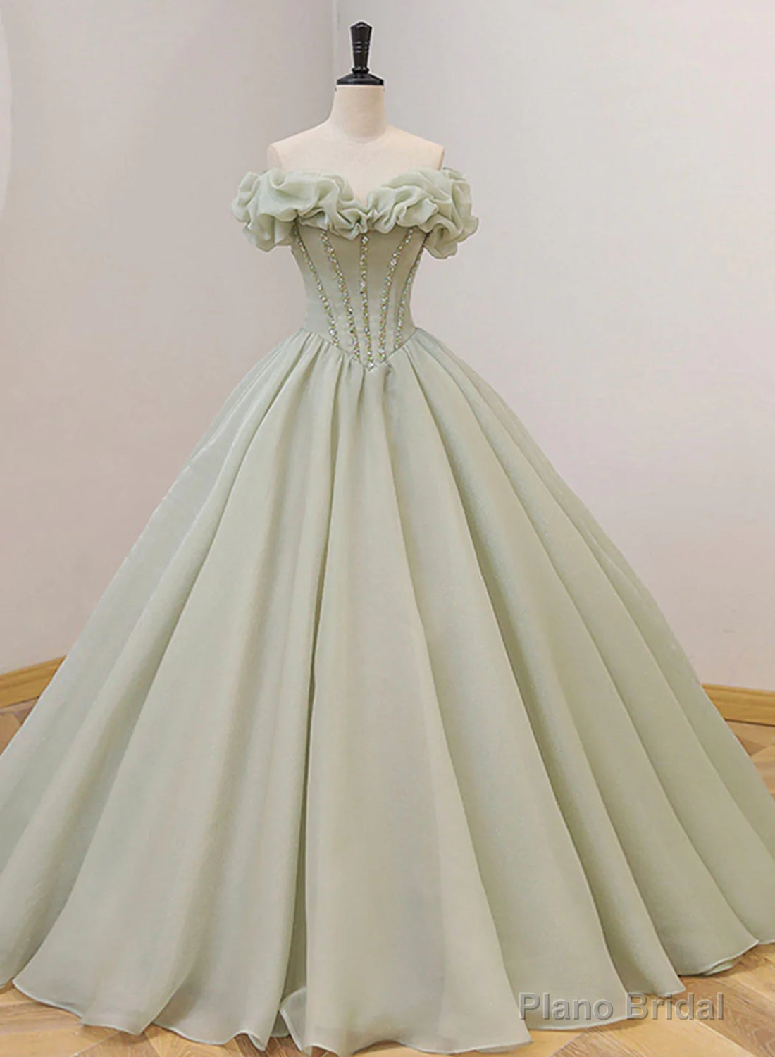 Light Green Ball Gown Sweetheart Beaded Prom Dress, Green Sweet 16 Dresses