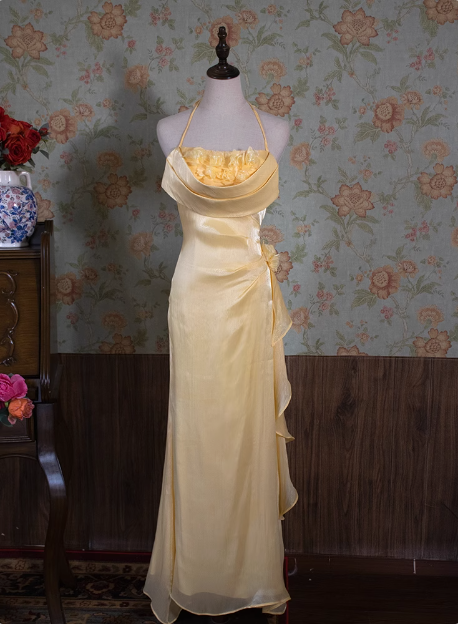 Light Luxury Retro Halterneck Sleeveless Three-dimensional Flower Backless Long Prom Dress
