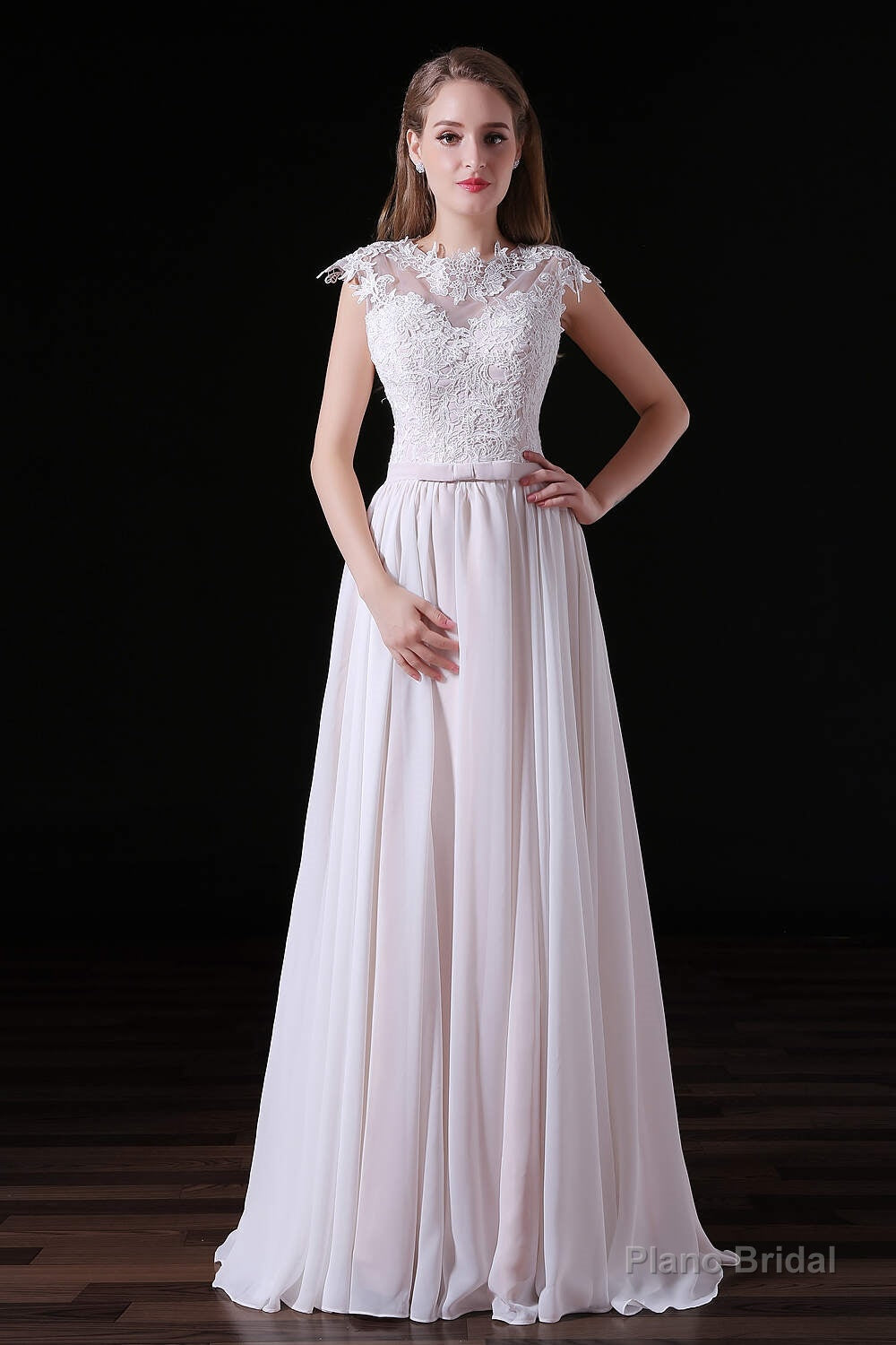 Light Pink Chiffon Wedding Dresses with veil Lace Appliques Top Short Sleeve Main image