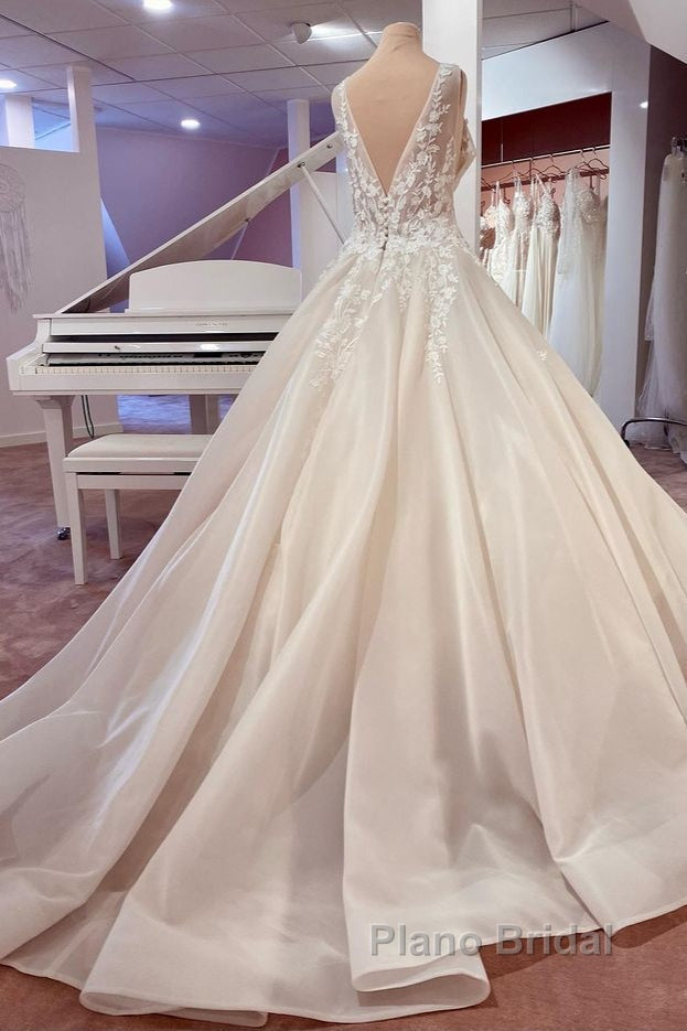 Long A-Line Sweetheart Appliques Lace Backless Wedding Dress Secondary image