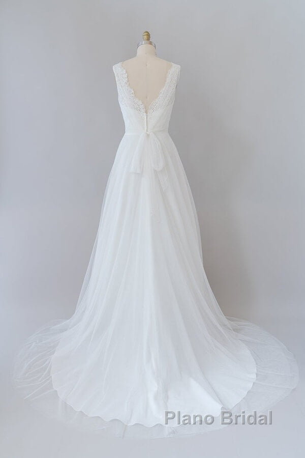 Long A-line V-neck Lace Tulle Backless Wedding Dress Secondary image