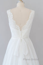 Long A-line V-neck Lace Tulle Backless Wedding Dress