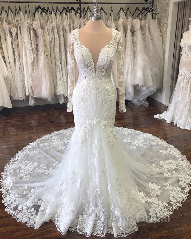 Long Sleevess V neck Mermaid White Long Train Wedding Dress Secondary image