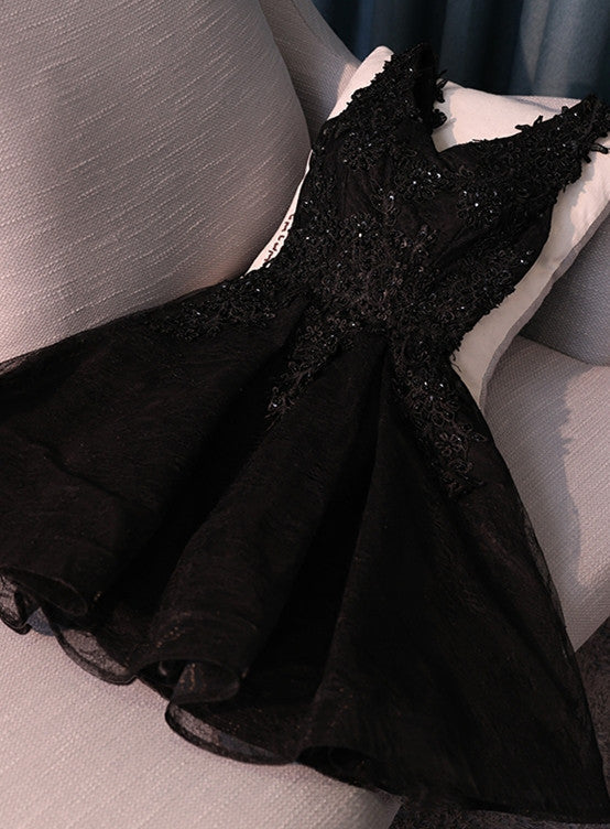 Lovely Black Lace V-Neckline Short Homecoming Dresses, Black Party Dresses Main image