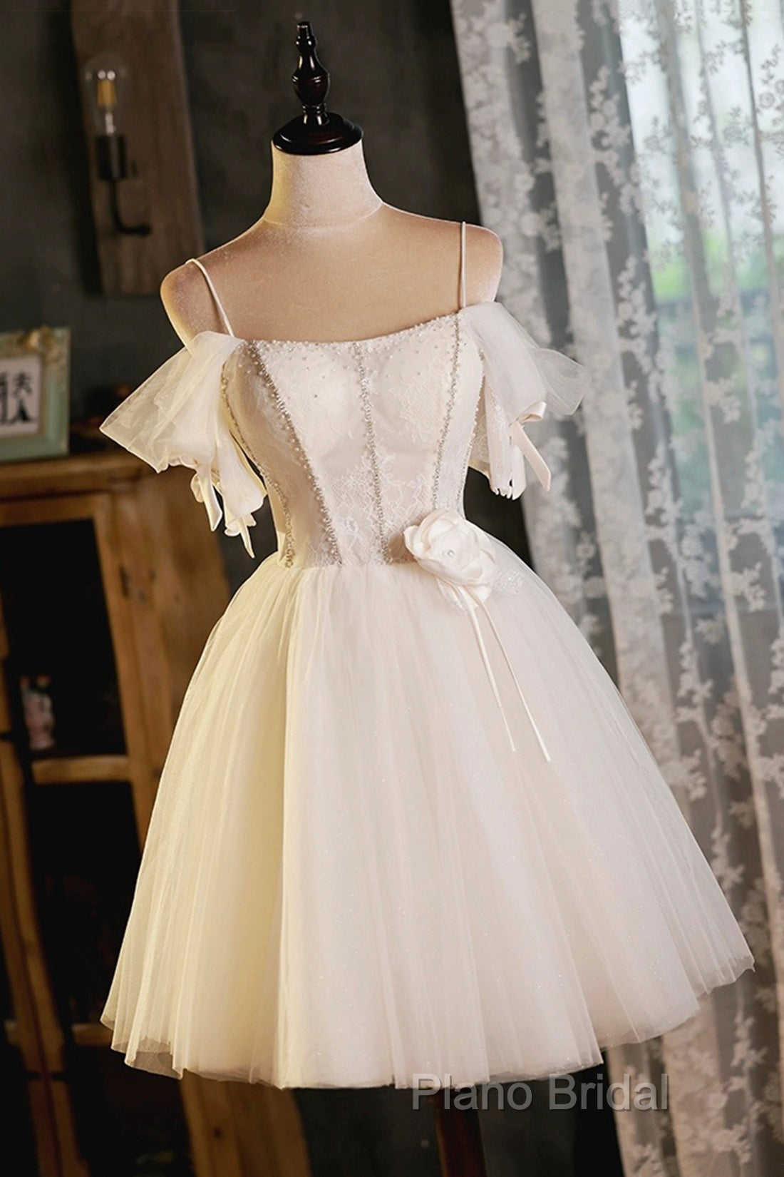 Lovely Spaghetti Strap Tulle Short Formal Prom Dresses, Light Champagne A-Line Formal Party Dresses