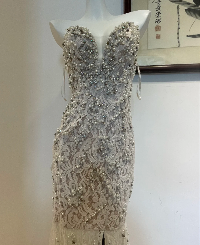 Luxurious And Elegant Sweetheart Neckline Pearl Rhinestone Lace Mermaid Long Formal Prom Dresses