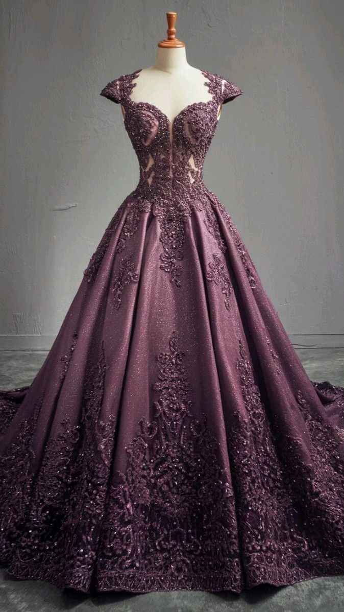 Luxurious And Exquisite Long  Ball Gown Main image