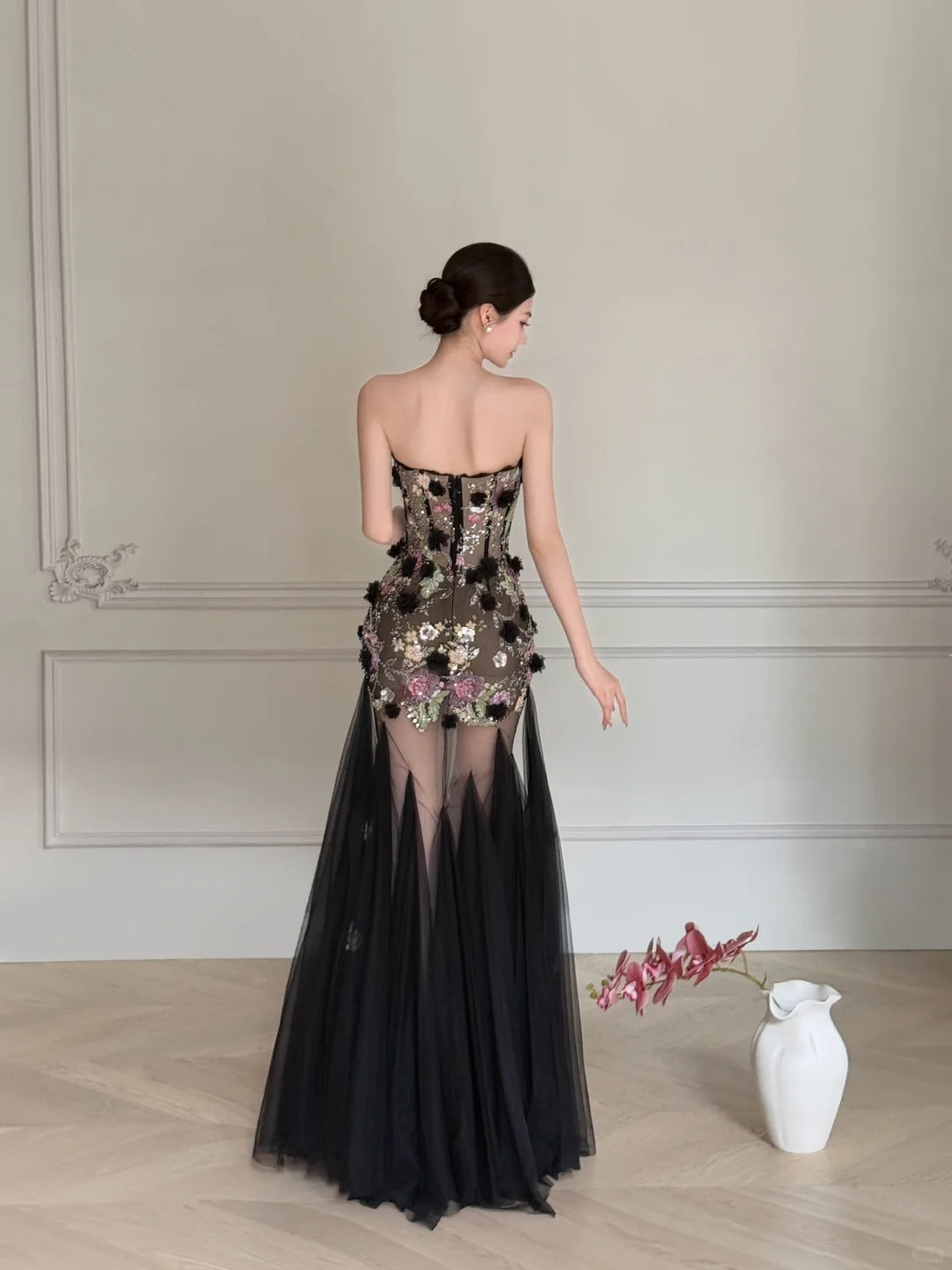 Luxurious Black A-Line 3D Floral Sequin Strapless Tulle Long Formal Prom Dresses