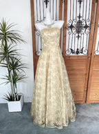 Luxurious Champagne Gold A-Line Strapless Embroidered Lace Tulle Long Formal Prom Dresses