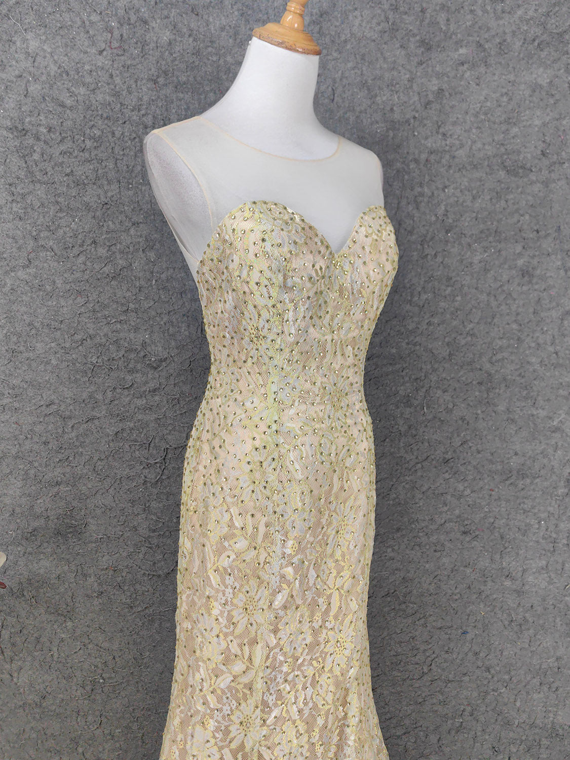 Luxurious Champagne Gold Crew Neck Rhinestone Lace Train Formal Prom Dresses