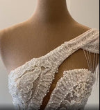 Luxurious Lace Beaded Wedding Dresses One Shoulder Mermaid Bridal Gowns Crystal Beads Sequin Sweep Train