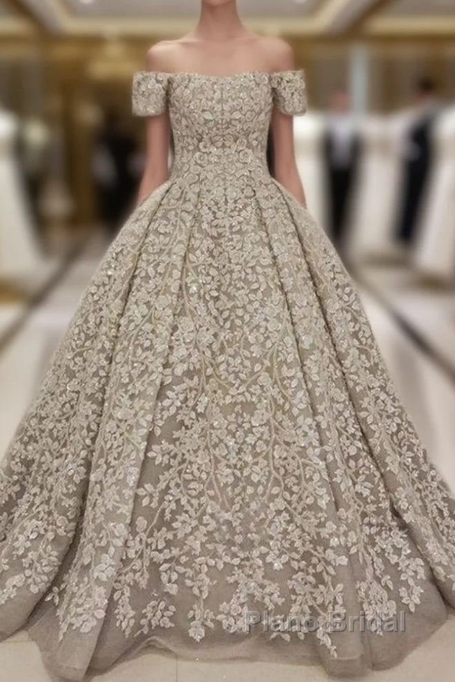 Luxurious Off the shoulder Lace appliques Appliques Wedding Dress Main image