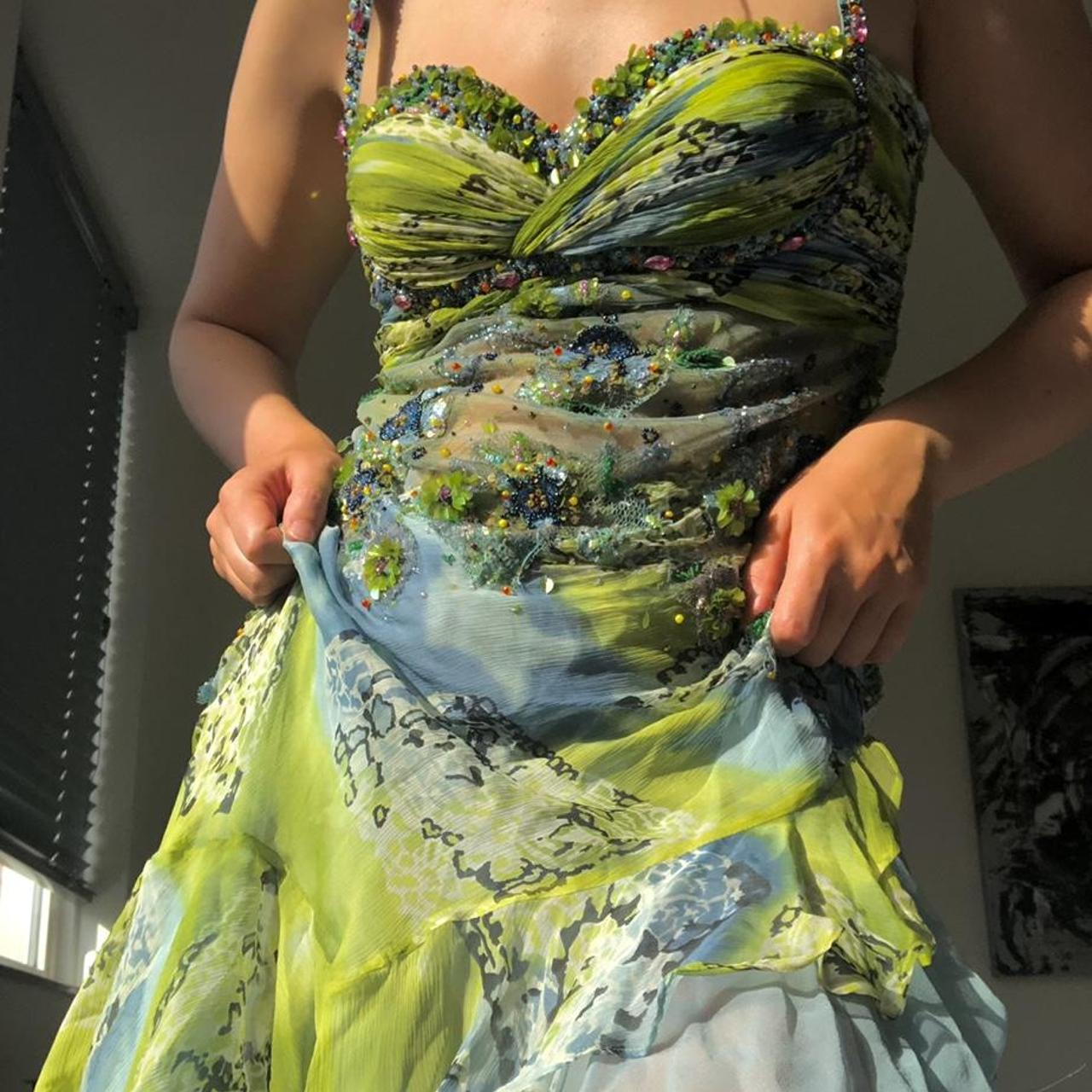 Luxurious Spaghetti Straps Beaded Sequin Ruffles Chiffon Formal Evening Dresses Outfits